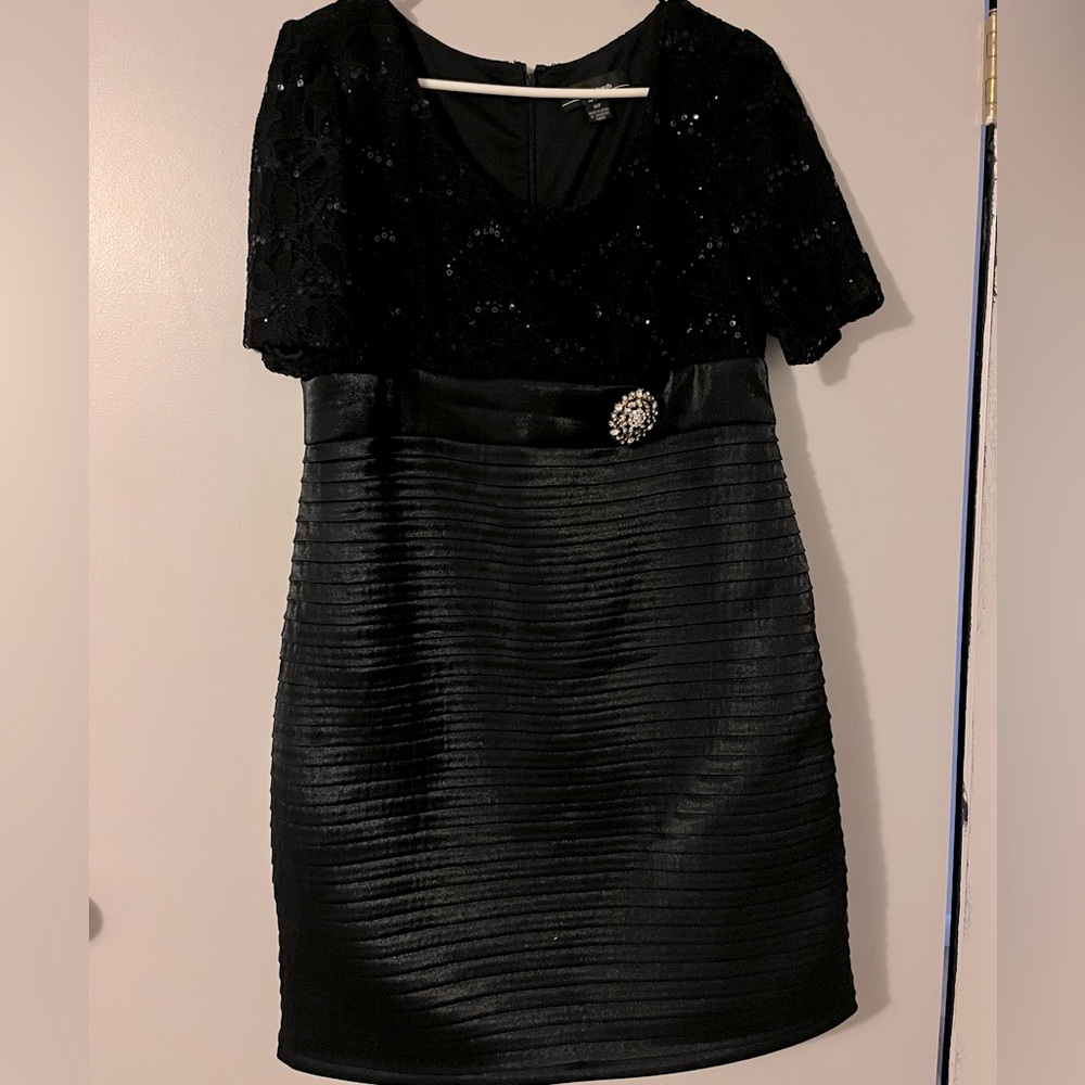 R&M Richards dressy dress